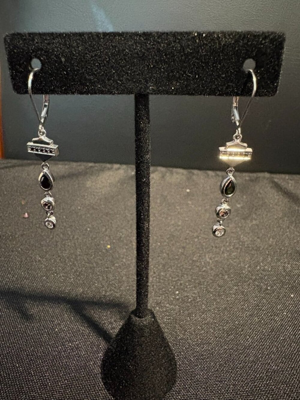 HARLEY DAVISON GARLAND STONES BAR & SHIELD DROP EARRINGS